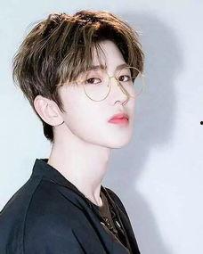 蔡徐坤第三弹爆料视频,揭秘偶像背后的故事与成长 第3张 蔡徐坤第三弹爆料视频,揭秘偶像背后的故事与成长 第3张